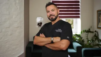 Nova mlada snaga, dr. Johann Nemrava, stigao je u jednu od vodećih poliklinika za estetsku kirurgiju