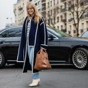 Komadi sa šalom osvojili su modnu scenu - donosimo najšarmantnije modele