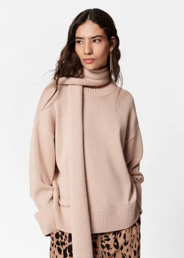 Komadi sa šalom osvojili su modnu scenu - donosimo najšarmantnije modele