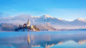 Razmišljaš o zimovanju? Donosimo destinacije u Sloveniji za snježnu avanturu
