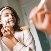 Prirodne maske za lice: Možeš ih napraviti kod kuće, a koža će ti biti zdrava i nahranjena