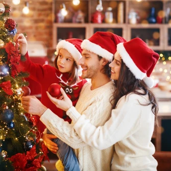 Hrvatski božićni običaji: priče i tradicije koje slave obitelj i zajedni&scaron;tvo