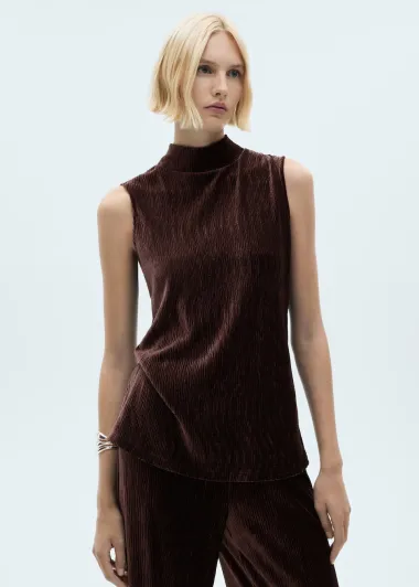 Baršun ove zime izgleda bolje nego ikad – Mango i Zara imaju prekrasne modele