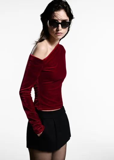 Baršun ove zime izgleda bolje nego ikad – Mango i Zara imaju prekrasne modele
