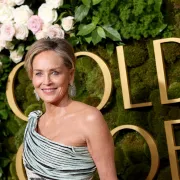 Sharon Stone zablistala na dodjeli Zlatnih globusa