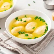 Recept u fotografijama za mekane noklice koje će obogatiti svaku juhu