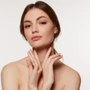 Kako postići no-makeup look? Prema TikToku ključno je slijediti ove korake