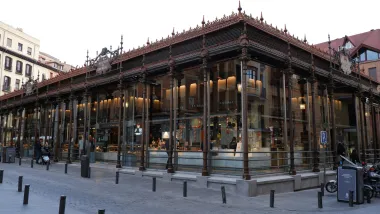 Veličanstveni Madrid: Otkrij srce Španjolske kroz povijest i gastronomiju