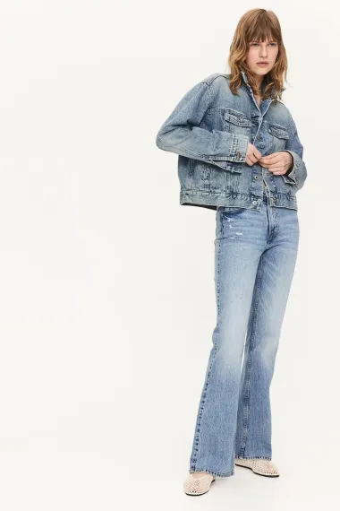 Bootcut traperice se vraćaju u modu – evo zašto su opet hit