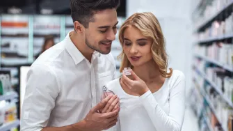 Ovo je 11 najboljih muških parfema koji osvajaju na prvi miris