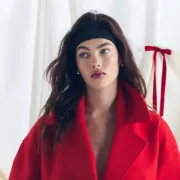 Proljetni kaputi u boji – savršeni saveznici za prijelazno razdoblje