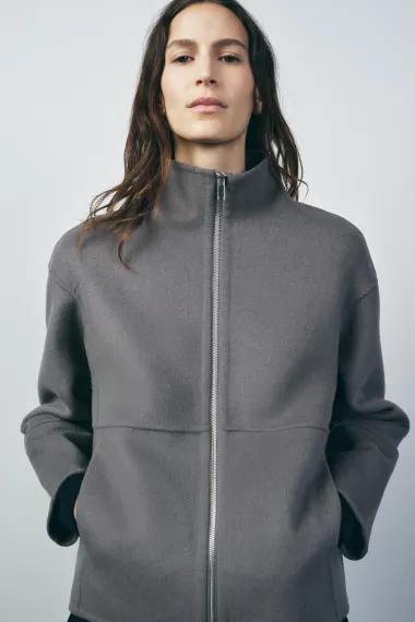 Tražiš jaknu za proljeće? Zara nudi odlične modele u odjelu 'posebne cijene'