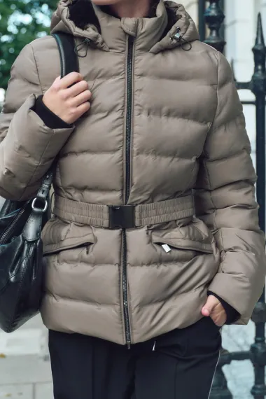 Tražiš jaknu za proljeće? Zara nudi odlične modele u odjelu 'posebne cijene'