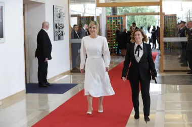 Kolinda Grabar-Kitarović u haljini britanskog brenda kojeg obožava Kate Middleton