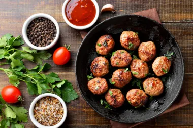 Recept za sočne kuglice od piletine iz pećnice koje će voljeti i najmlađi
