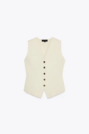 Od trapera do lepršavih tkanina: Zara ima stylish komplete