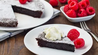 Kladdkaka: Švedska čokoladna torta jedinstvene teksture i bogatog okusa