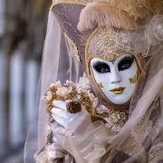 Venecija pod maskama: Pogledaj raskošne kostime na talijanskim ulicama