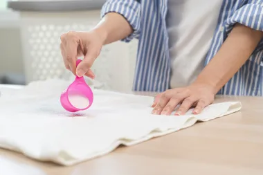 Kako ukloniti ulje s odjeće? Imamo tri savjeta koja će spasiti tvoj najdraži komad