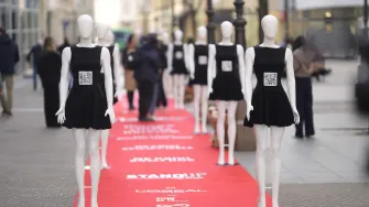Buketi umjesto straha: L’Oréal Paris kampanjom 'Uznemiravanje na ulici nikada nije tvoja krivica' osnažuje žene