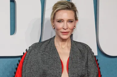 Cate Blanchett opet pomiče modne granice, neobična haljina za londonsku premijeru