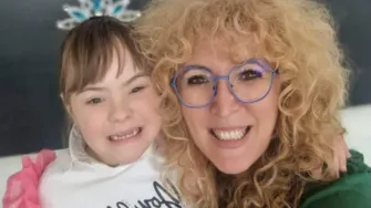 Mama Larisa: 'Laura je učenica koja uči drukčije i prijateljica koja nesebično dijeli ljubav i zagrljaje'