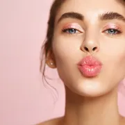 Make up trik koji će tvoje usne učiniti još punijima, a traje cijeli dan