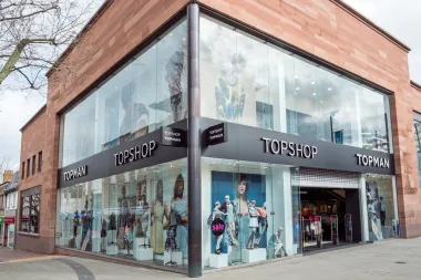 Topshop se vraća? Omiljeni brend najavio povratak