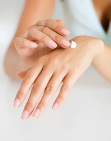 Od biotina do cinka: Vitamini koji potiču rast i čvrstoću noktiju