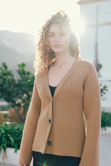 Izgledaju kao luksuz, a koštaju znatno manje – top komadi iz H&M-a