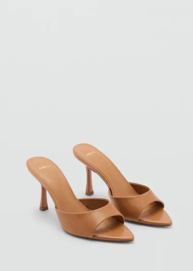 Svestrane i chic: 20 modela sandala s potpeticama za svaku priliku