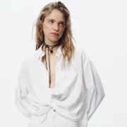 Bijele traperice su klasik - ove sezone nosimo baggy modele