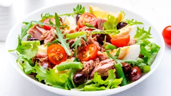 Zdravo, brzo i fino: Recepti za salate s tunom za svaki dan