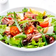 Zdravo, brzo i fino: Recepti za salate s tunom za svaki dan