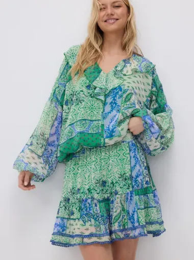 Raskošna bluza najpopularniji je komad ovo proljeće