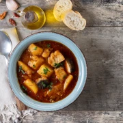 Zna&scaron; li za&scaron;to se posti i &scaron;to se smije jesti za Veliki petak? Imamo ukusne recepte