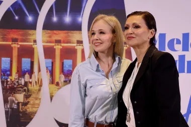 Uvijek sa stilom: Jelena Rozga i Nina Badrić nose najpoželjnije cipele sezone