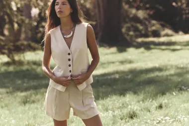 Proljeće i ljeto u znaku lana: Stylish kompleti za svaku prigodu