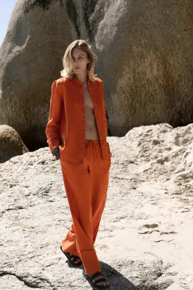 Proljeće i ljeto u znaku lana: Stylish kompleti za svaku prigodu