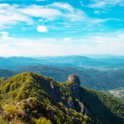 Vikend izlet na Klek: Planina vještica, legendi i pogled koji oduzima dah