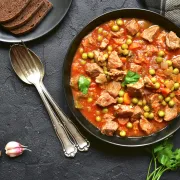 Lonac sreće: Recept za varivo od graška koje miriše na djetinjstvo