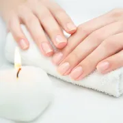 Sve što trebaš znati o japanskoj manikuri: Lijek za slabe i oštećene nokte