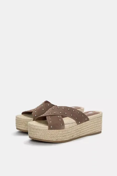 Top modeli sezone: Espadrile i špagerice koje pristaju svakom stilu
