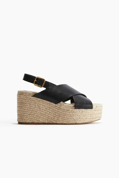Top modeli sezone: Espadrile i špagerice koje pristaju svakom stilu