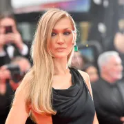 Tajna njegovane i blistave kože Belle Hadid krije se u kremi od 10 eura