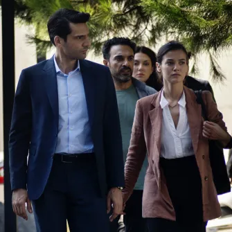 Raznovrsni dramatični likovi hit-serije 'Obiteljske tajne' od ponedjeljka stižu na RTL!