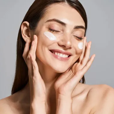 Prema savjetima dermatologa: 5 zlatnih pravila za čišćenje kože lica