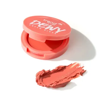 Kremasta rumenila: Ljetni beauty must-have za prirodan sjaj i svjež izgled