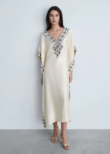 Kaftan – ljetni klasik koji ovog ljeta nosimo i u gradskim kombinacijama