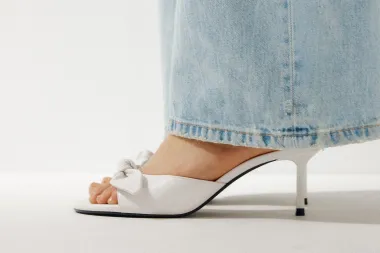 Cipele i sandale s mašnom koje će i najobičniji outfit učiniti posebnim